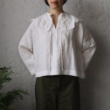 TOWAVASE Bon Voyage blouse (white)