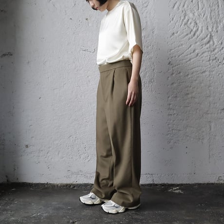 NOTA one tuck straight pants (khaki)