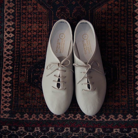 CATWORTH  jazz shoe (cream)