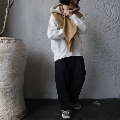 R&D.M.Co-  hoodie muffler (beige)