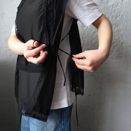 TOWAVASE Leavers tablier (black)