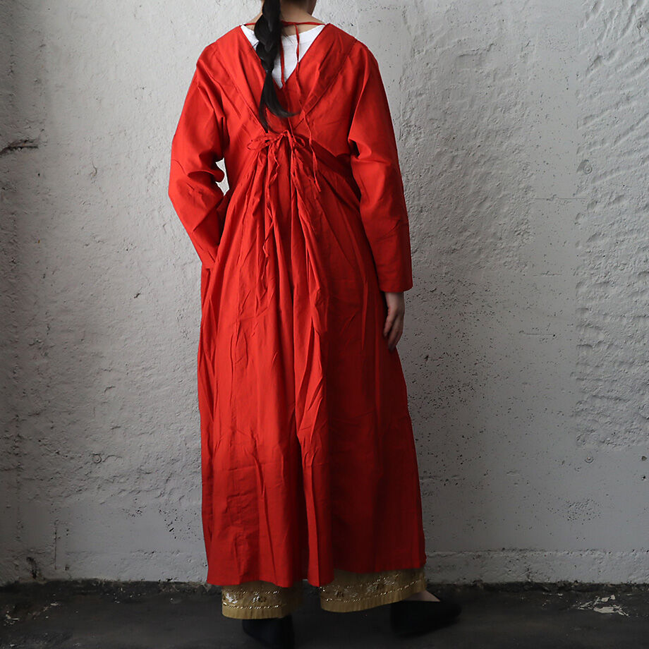 saruche v-button cotton dress (red) | nii-B | W saruche v-button cotton dress (red) | nii-B | W