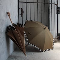 Tabrik fringe parasol (black x blue stripe) | n