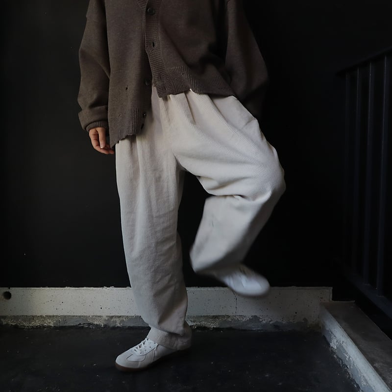 ババグーリ2024未使用コーデュロイテーパードパンツ　カラシ ババグーリ“コーデュロイ”のテーパードパンツ | 長野ヨーガンレール