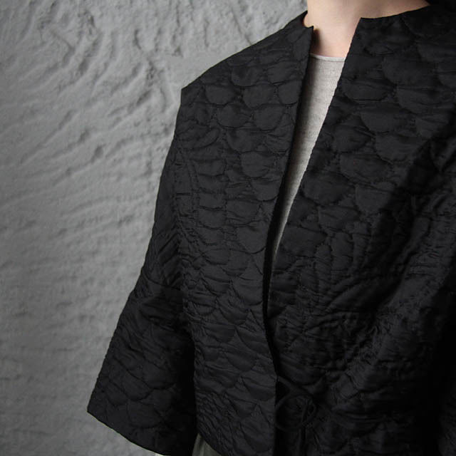 TOWAVASE silk quilt jacket (black) | nii-B | WE TOWAVASE silk quilt jacket (black) | nii-B | WE