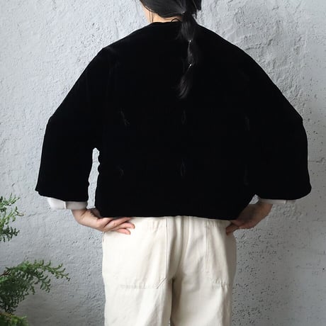 TOWAVASE La zabu short jacket (black)