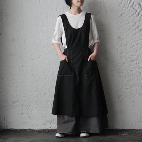 nurse apron (black)