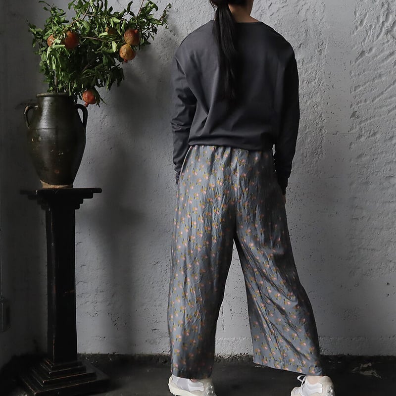 TOWAVASE sarasa silk pants Louis (gray) | nii-B...