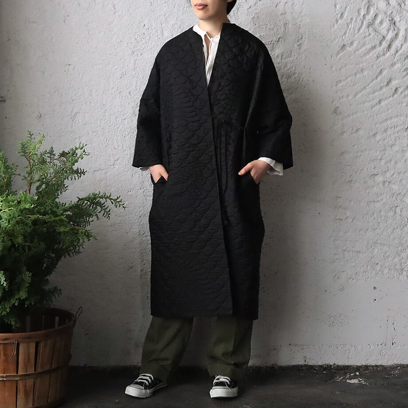 トワヴァーズtowavaseシルクキルトローブ TOWAVASE silk quilt robe (black) | nii-B | WEBSHOP