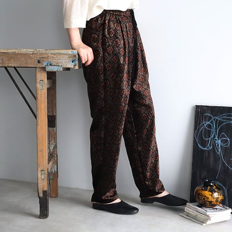 .less velvet tapered pants (brown)