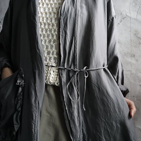 TOWAVASE Volant silk short robe (dark gray)