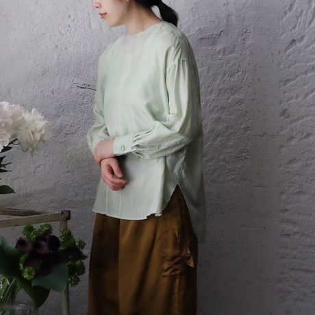 R&D.M.Co- silk pullover (pale green)