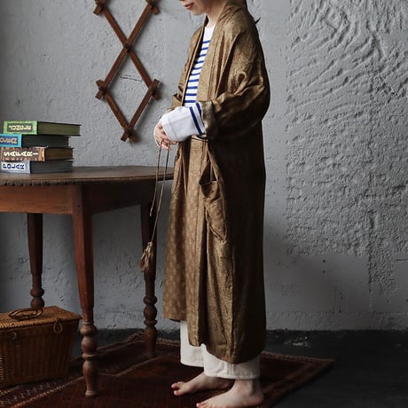 TOWAVASE sarasa silk robe (camel)