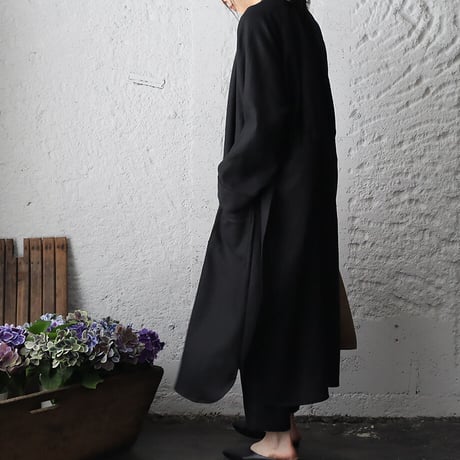 NOTA linen gown (black)