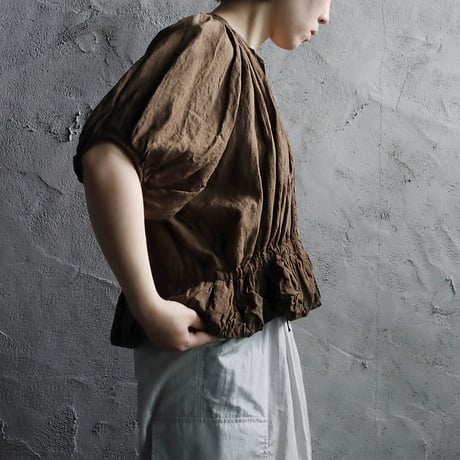 Tabrik linen puff blouse (doro-zome)