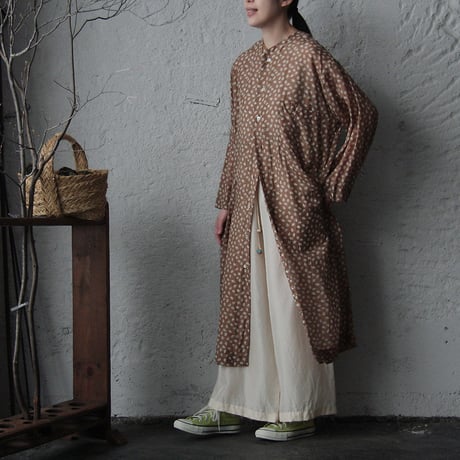 TOWAVASE Sarasa shirts dress (camel)