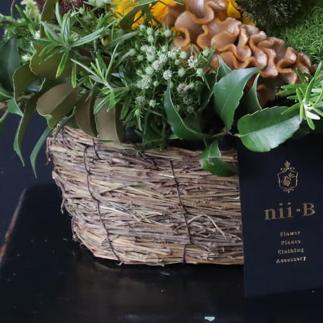 season flower arrangement 2026 early summer