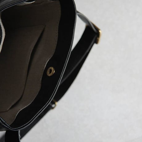 TIDIDAY and AUGUST 2way belted pouch