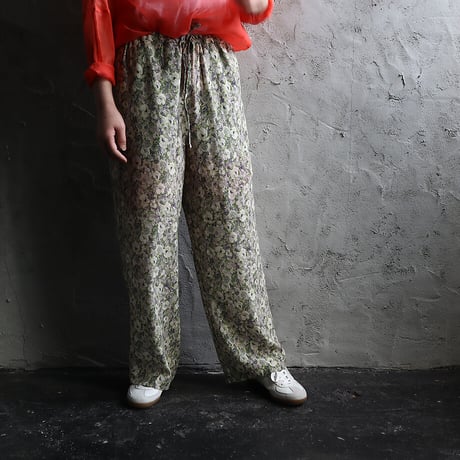 Le pivot flower print  rough pants (beige mix)