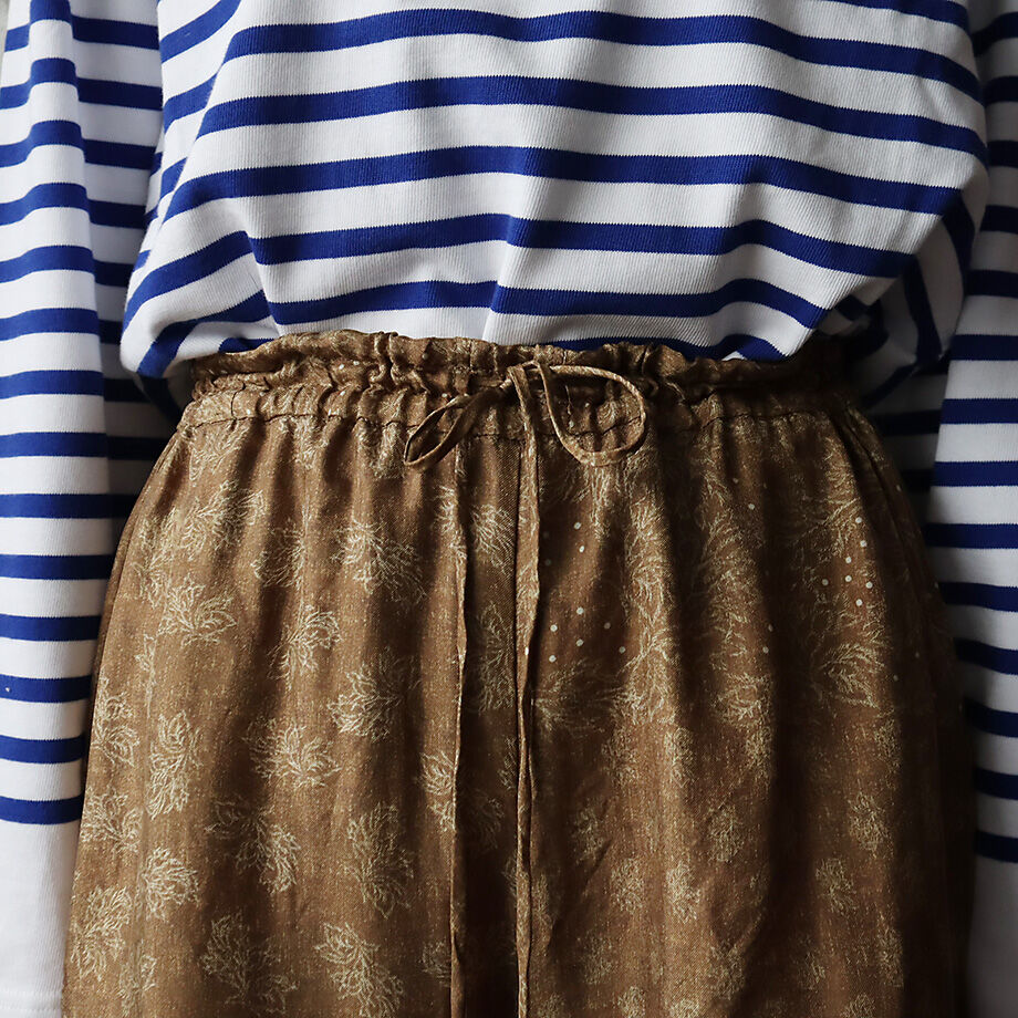 TOWAVASE sarasa silk pants (camel) | nii-B | WE