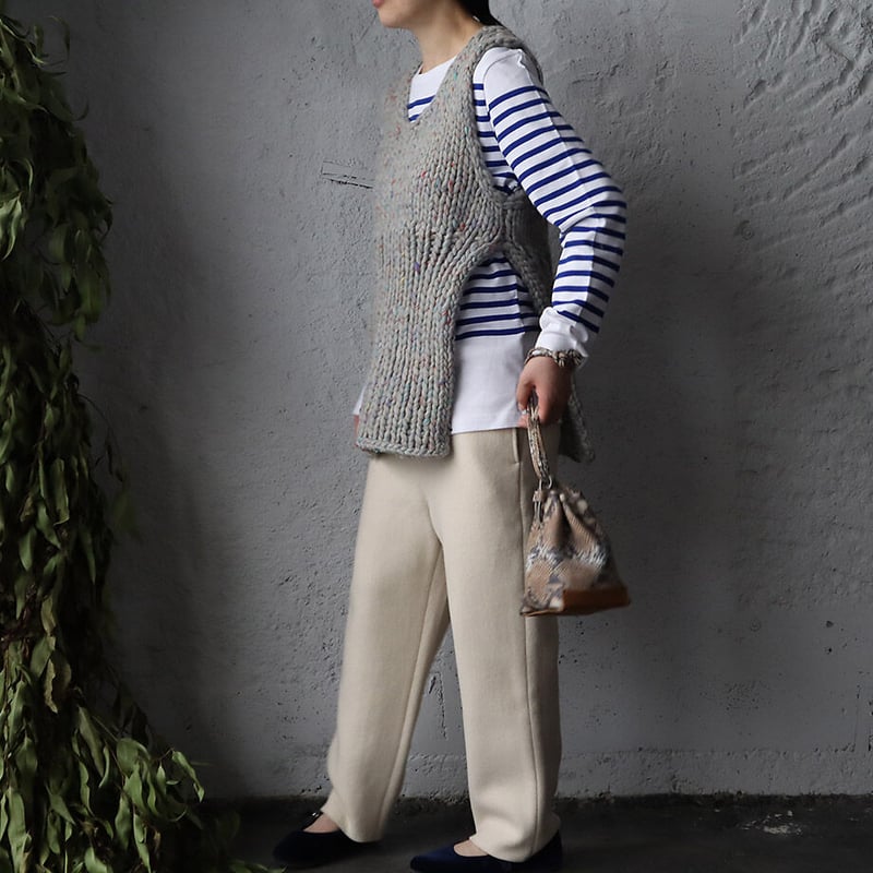 chiihaoニットベスト スリット入り chiihaoニットベスト スリット入り