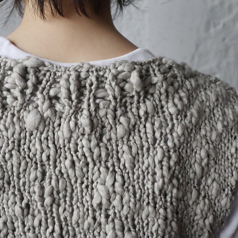 美品　MAYDI マイディ　手編み　ハンドニットデザインベスト　ロング丈 MAYDI knit vest BLANCHE (fawn) | nii-B | WEBSHOP
