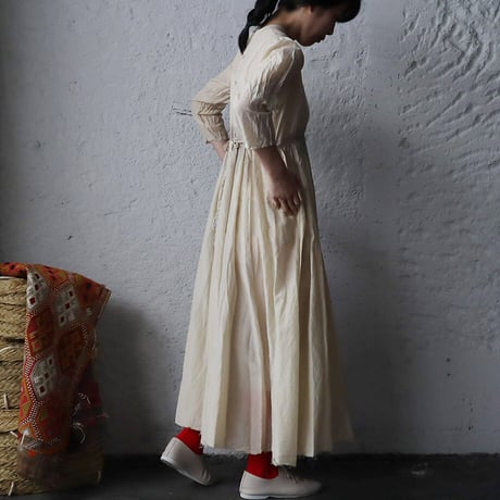 Tabrik paper brush dress