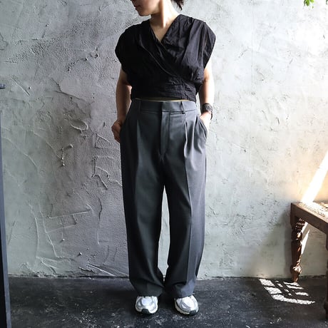 R&D.M.Co- GARMENT DYE no sleeve sash blouse (black)