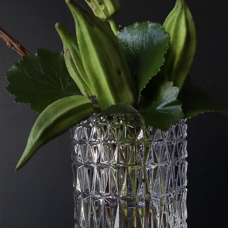 cutting glass flower vase (diamond)