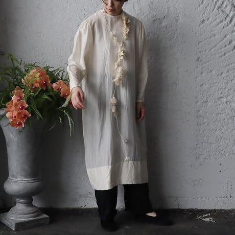 TOWAVASE Collier dress (ivory)