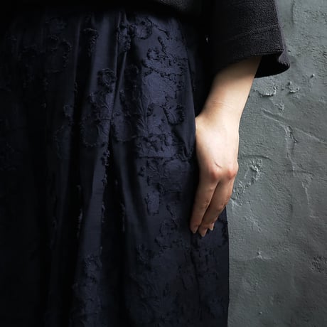 .less cut jacquard pants (navy)