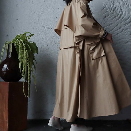 R&D.M.Co- thin cloth big trench coat (beige)