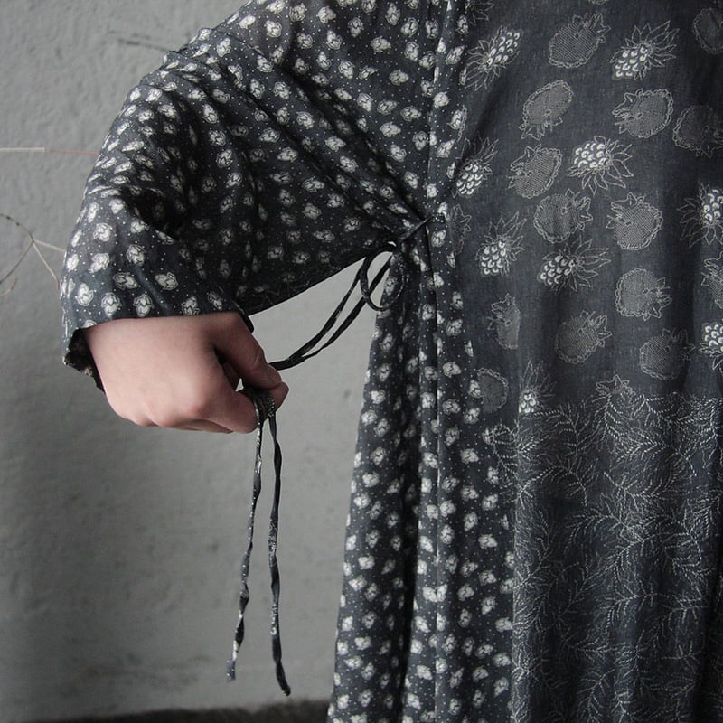 TOWAVASE Sarasa dress (black) | nii-B | WEBSHOP
