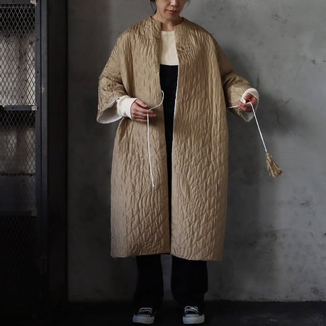 TOWAVASE silk quilt robe (beige)