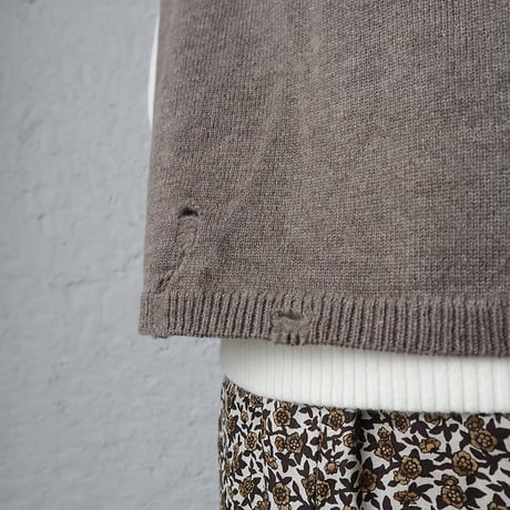 RYU KAGA damaged knit vest (charcoal)