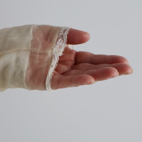 TOWAVASE jon leavers blouse (beige)