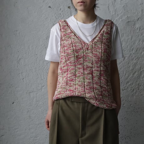 Tabrik knit vest (pinkmix)