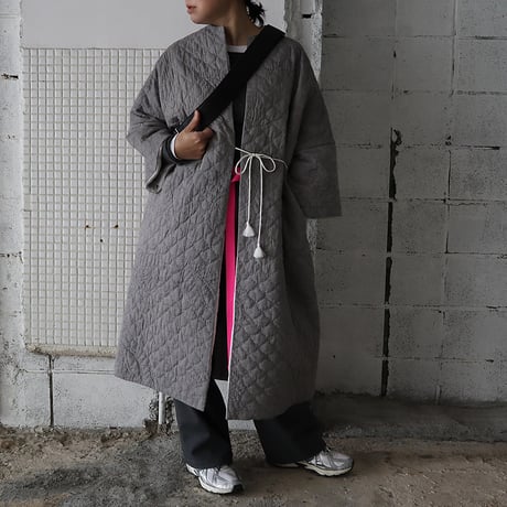TOWAVASE khadi cotton quilt robe (gray)