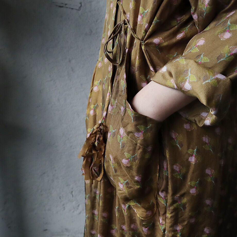 towavase sarasa silkrobe Leo ベージュ TOWAVASE sarasa silk robe Leo (beige) | nii-B |