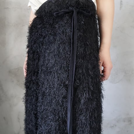 .less wrap skirt (black)