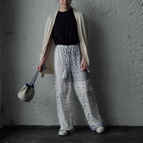 TOWAVASE ceramic blue pants