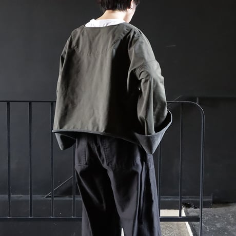 .less bell sleeve pullover (khaki)