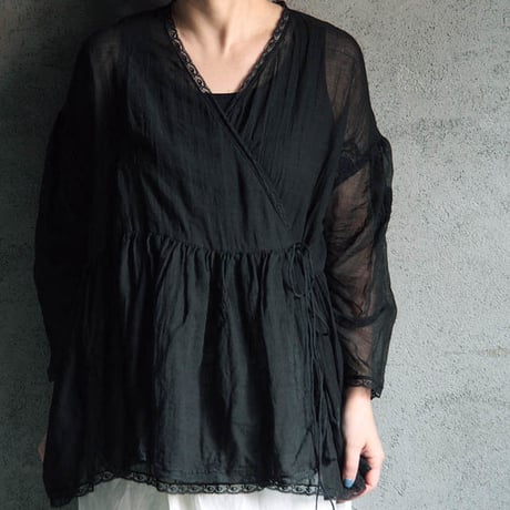TOWAVASE Eva blouse black