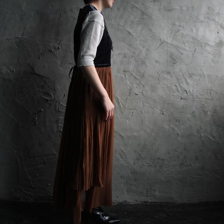 Tabrik no sleeve dress (navy x brown)  