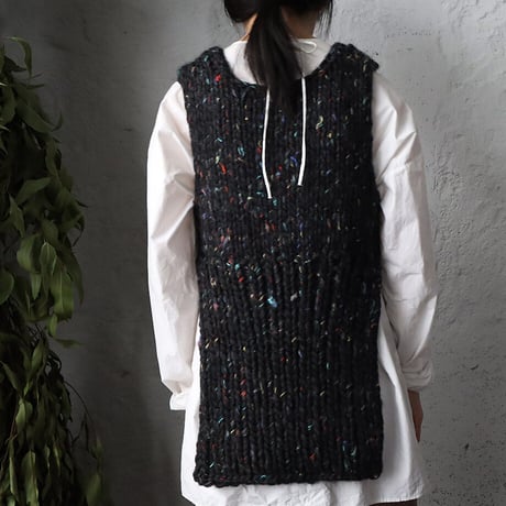 chiihao x nii-B peru vest black mix