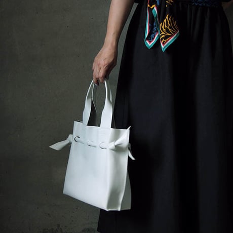 chiihao  square bag white