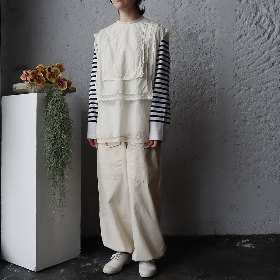 TOWAVASE Leavers tablier (ivory) | nii-B | WEBSHOP