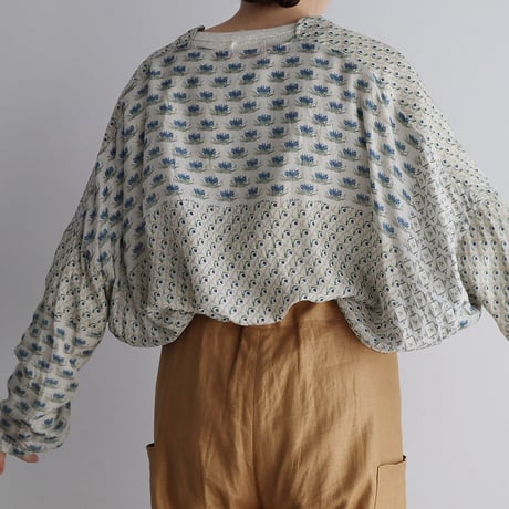 TOWAVASE sarasa silk blouse (ivory)