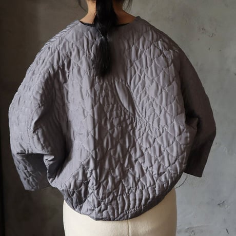 TOWAVASE silk quilt jacket (gray)