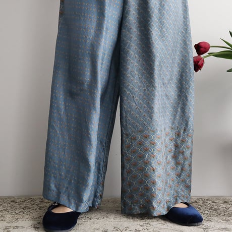 TOWAVASE sarasa silk pants (blue)